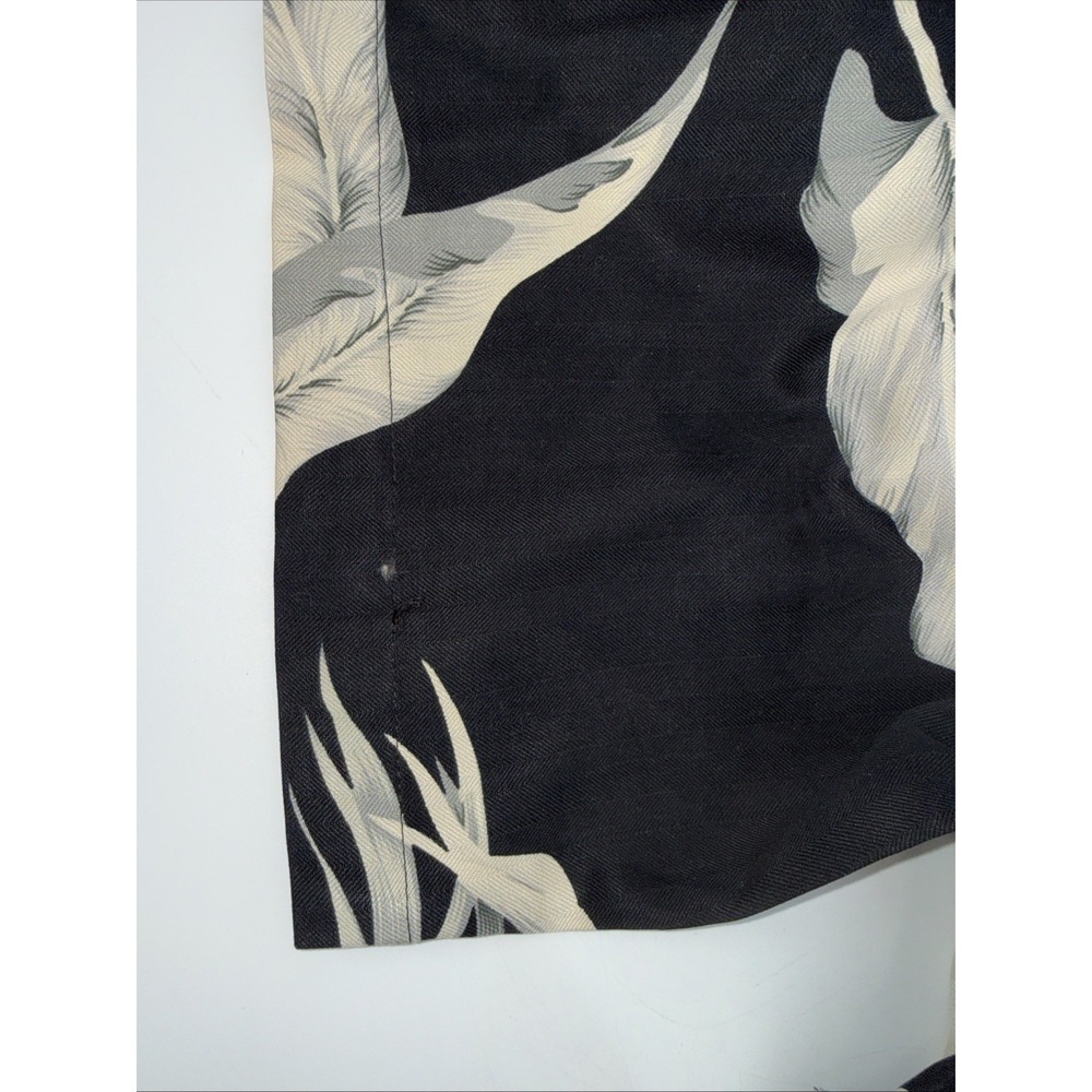 Vintage Banana Cabana Mens Size large Black Gray 100% Silk Short Sleeve Shirt - Picture 8 of 8